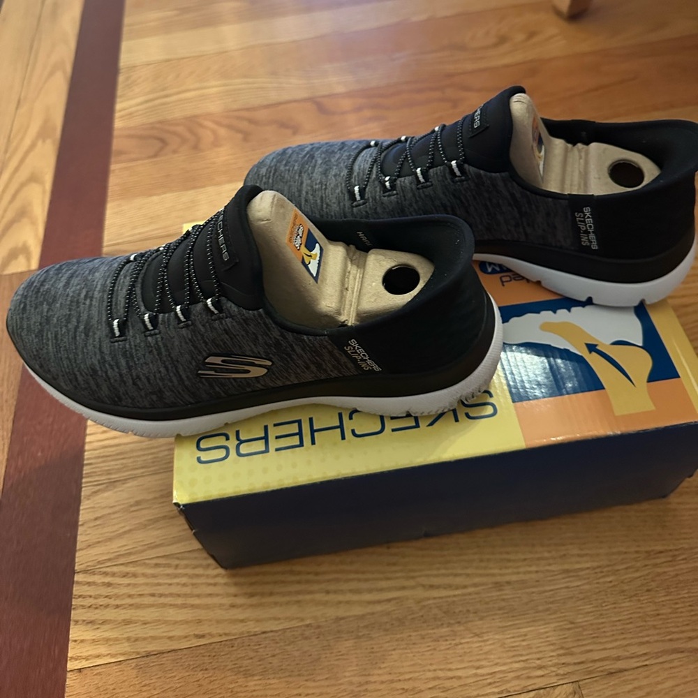 Skechers Gray Athletic Shoes Summits Dazzling Haze- worn once!! - Picture 5 of 6